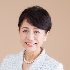 大浦比出子 
