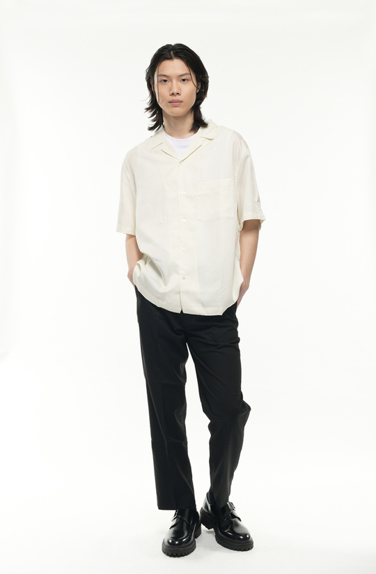 小峯久佳 
