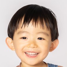 前田梛 