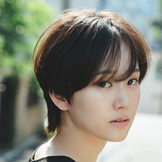尾碕真花 